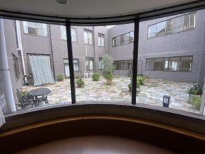 Read more about the article 『老人ホーム絹の道』様から演奏依頼頂きました。